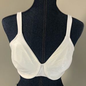 Lilyette smoothing underwire minimizer bra